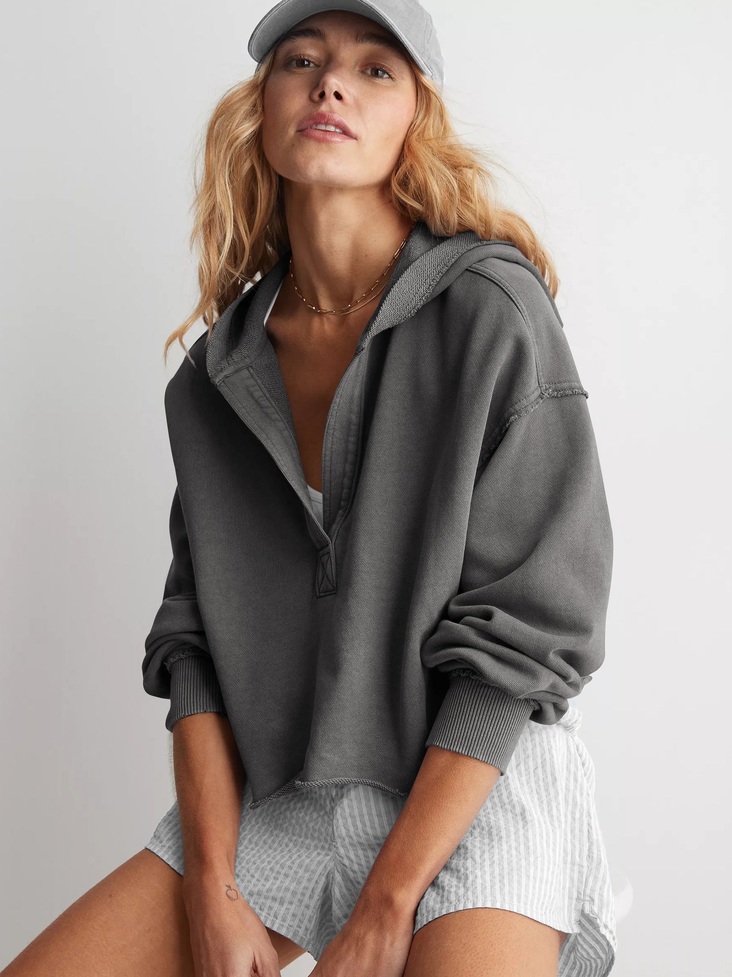 Fashion hoodie V-neck top pullover long-sleeved shirt