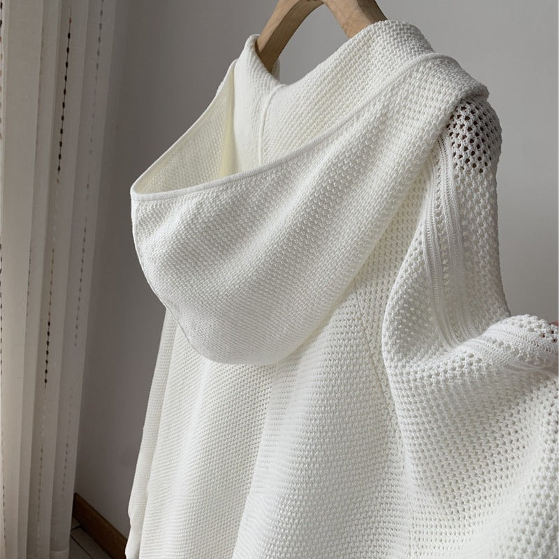 Cut-out hoodie style knitwear