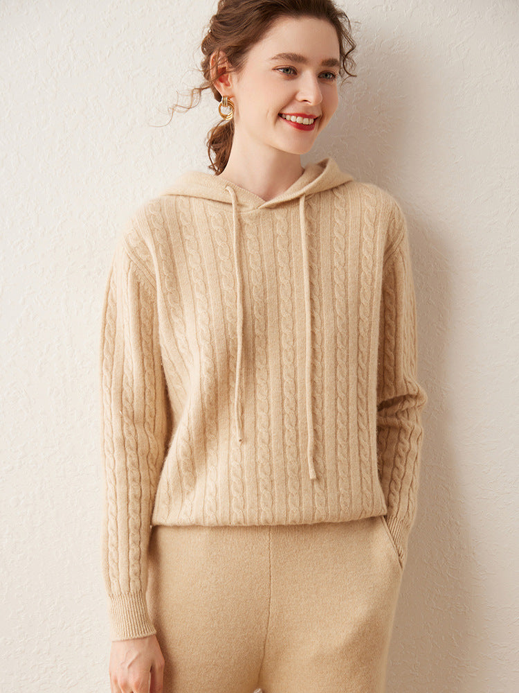 Seven-pin double strand thickened twist loose over a knitted cashmere base shirt